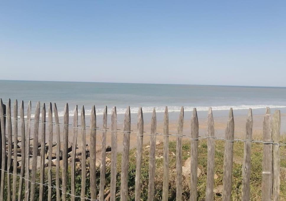Le Courlis, A Deux Minutes De La Plage Hauteville-sur-Mer Exteriör bild